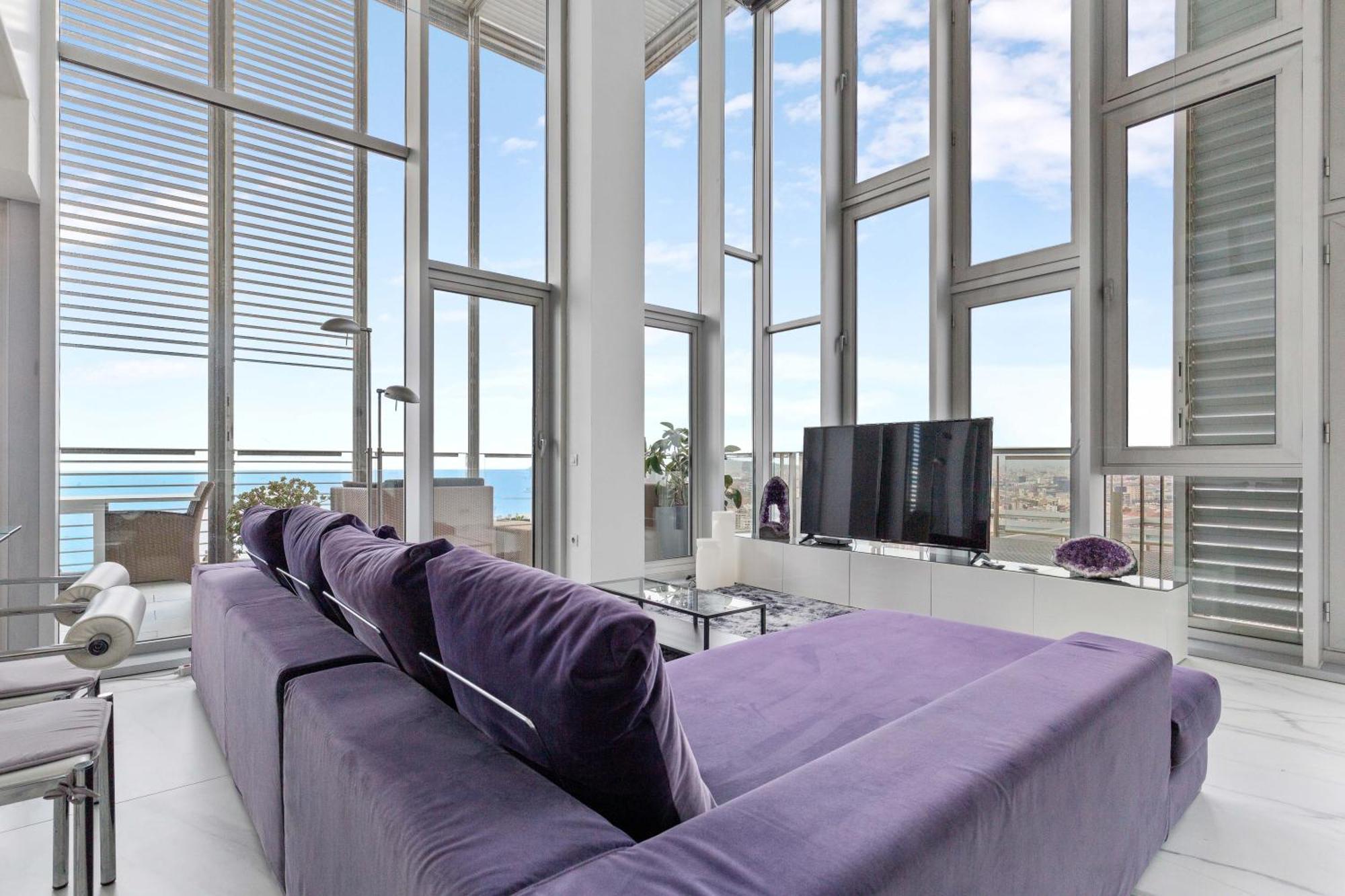 Penthouse With The Views! Apartment